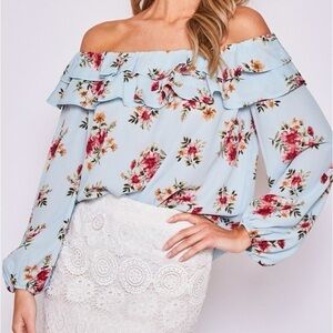NWT Vine & Love Soft Blue Floral Off The Shoulder Lightweight Top Size Medium